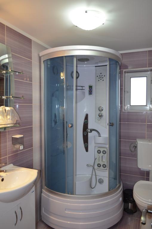 Hotel Casa Alba Râmnicu Vâlcea Zimmer foto